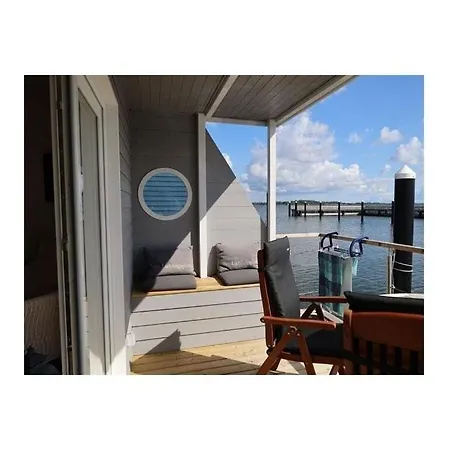 Botel Houseboat Liliput Comfortable Holiday