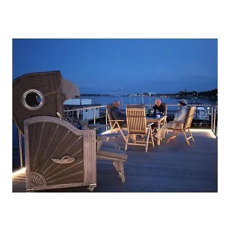 Tekne Houseboat Liliput Comfortable Stralsund