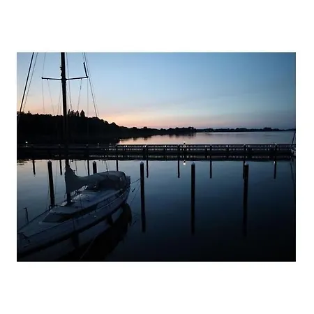 Houseboat Liliput Comfortable Holiday 2* Stralsund