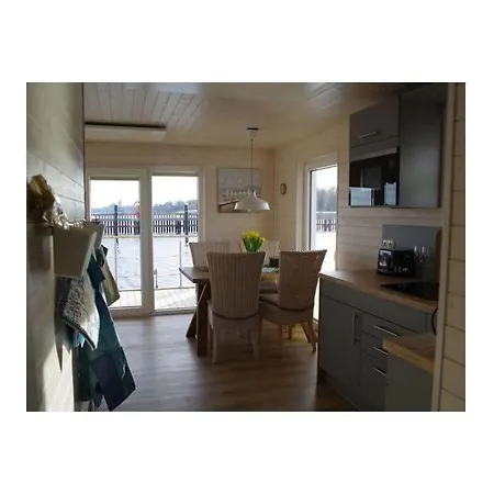 Houseboat Liliput Comfortable Holiday Stralsund