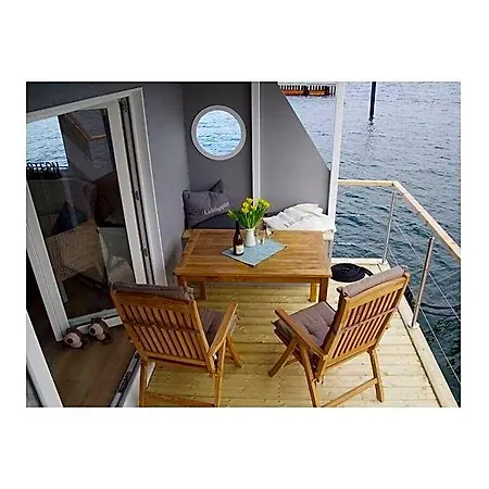 Bateau-hôtel Houseboat Liliput Comfortable 2*