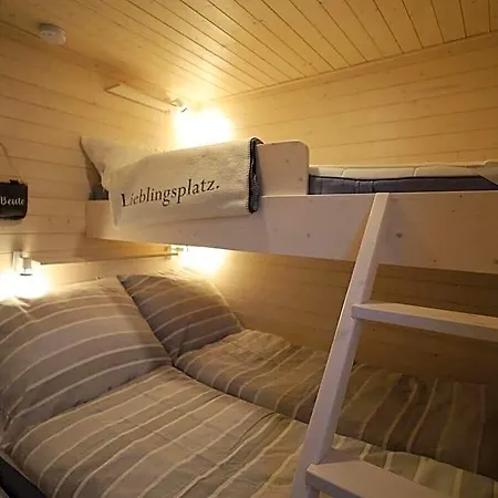 Bateau-hôtel Houseboat Liliput Comfortable Stralsund