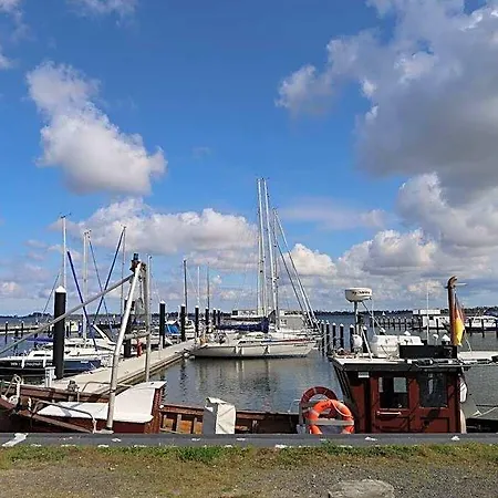 Houseboat Liliput Comfortable Stralsund