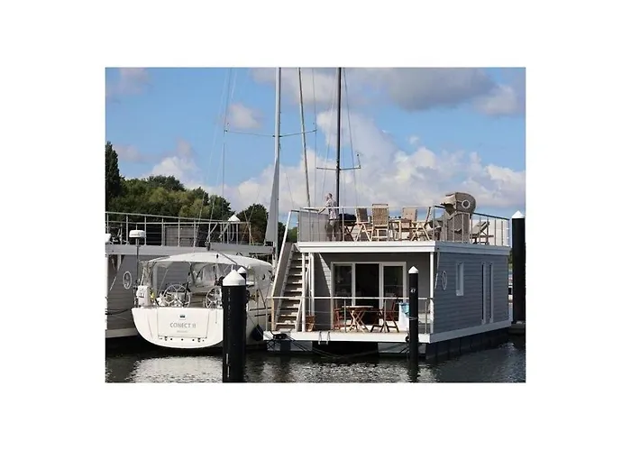 船上ホテル Houseboat Liliput Comfortable