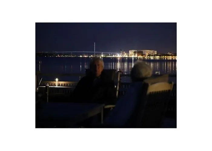 船上ホテル Houseboat Liliput Comfortable シュトラールズント